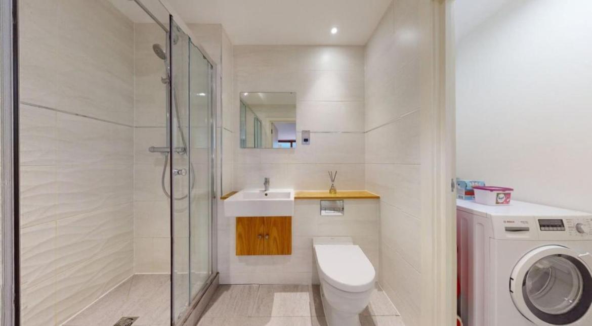 Modern Near Regents Park *