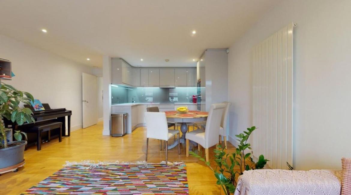 Apartment Modern Near Regents Park London